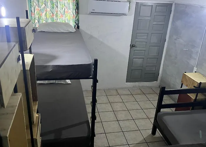 Nomadas Hostel